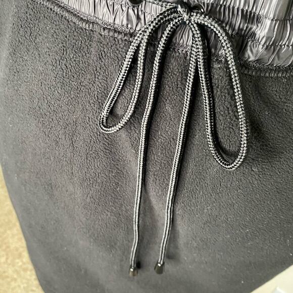 UNI QLO fleece drawstring mini skirt - Picture 4 of 7